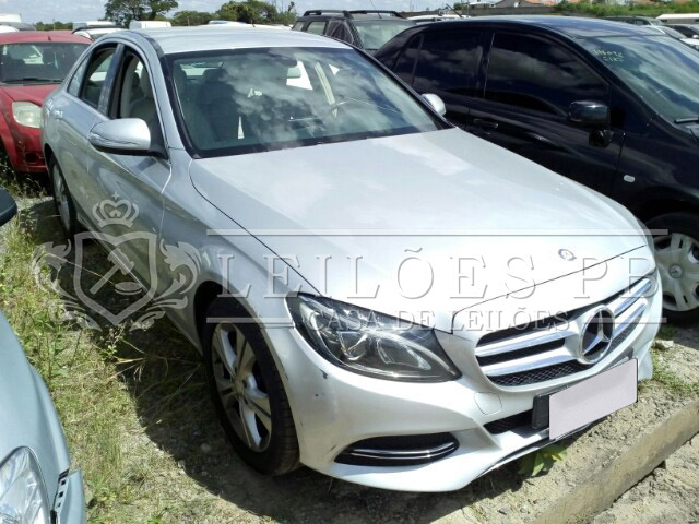 LOTE 034 - MERCEDES BENZ C180 AVANTGARDE 2018