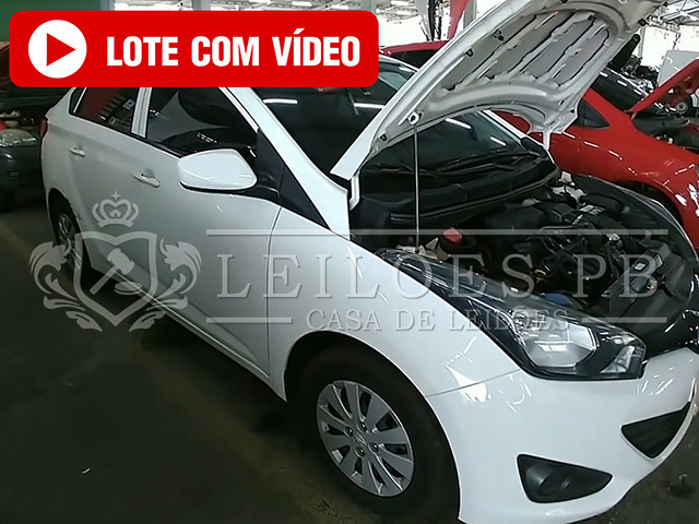 LOTE 010 - Hyundai HB20S 1.6 2014