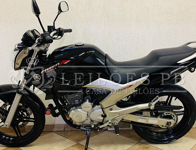 Lote 017 - Yamaha YS 250 Fazer 2013