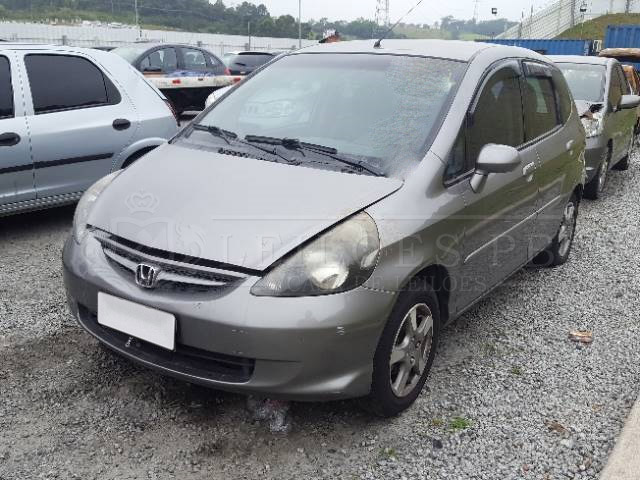 LOTE 018 - HONDA FIT LX 1.4 2008