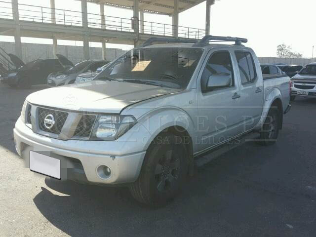 LOTE 032 - NISSAN FRONTIER CD SE ATTACK 2.5 2012