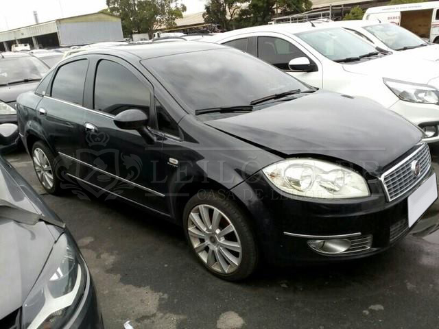 LOTE 029 - Fiat Linea Absolute 1.8 16V Dualogic 2016