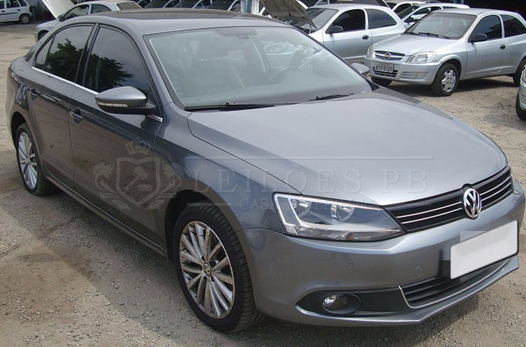 LOTE 026 - VOLKSWAGEN JETTA HIGHLINE 211 2.0 16V 2014