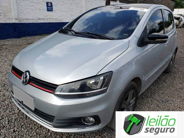 LOTE 032 VOLKSWAGEN/FOX HIGHLINE 1.6 16V MSI 2015.